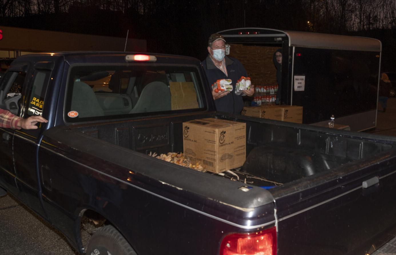 Thanksgiving distribution 2